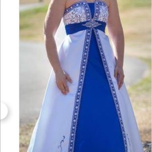 Here is your “statement” wedding gown!